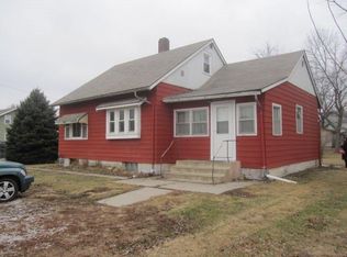 1724 Pattee St, Perry, IA 50220