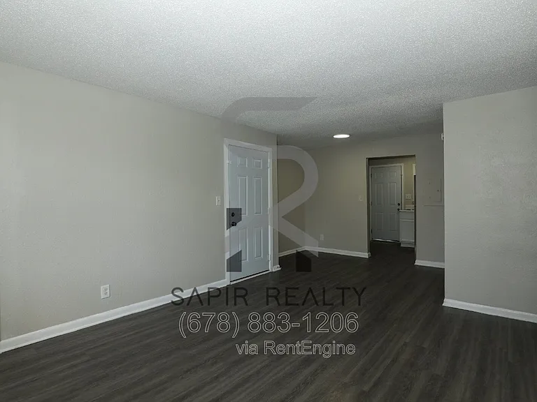 2065 Alison Ct SW #6 — Photo 5