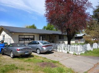 346 S Buchanan Ave, Eagle Point, OR 97524