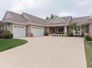 4010 Red Cedar Dr NE UNIT A, Cedar Rapids, IA 52402