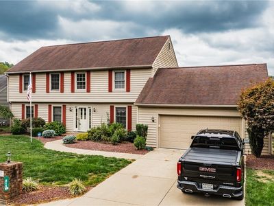215 Dover Dr, Mineral Wells, WV, 26150