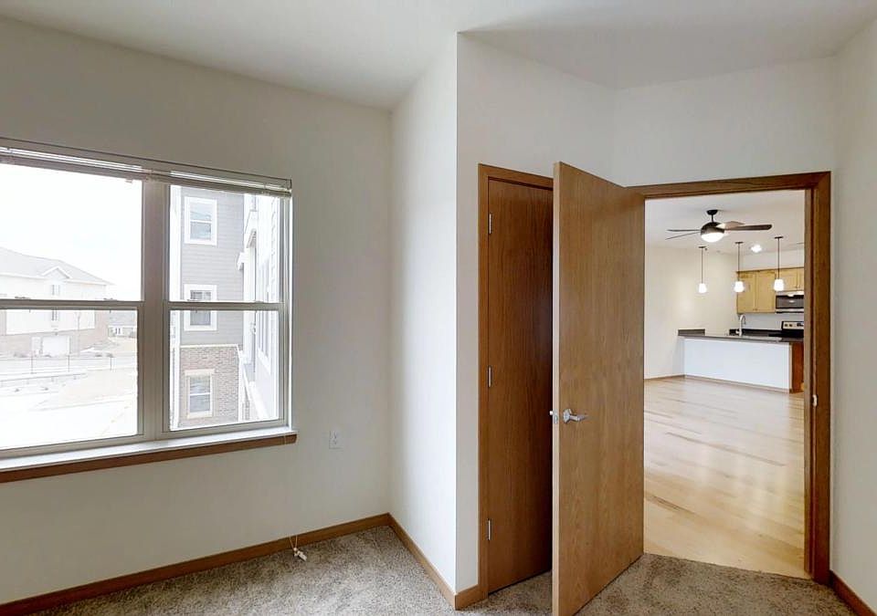 2nd image of 107 E Reynolds St APT 303