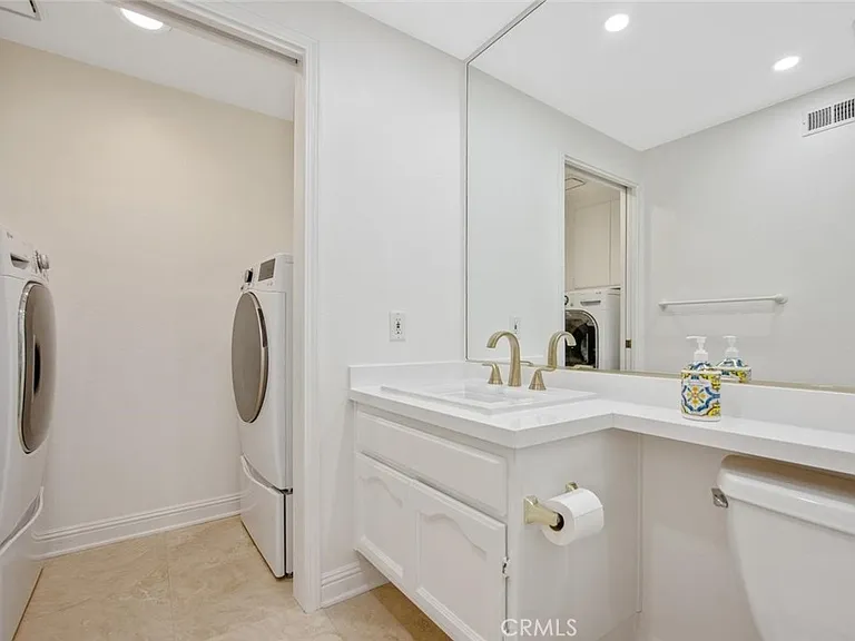 5974 Ruthwood Dr — Photo 19