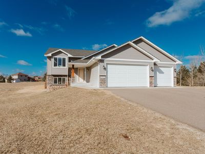 36626 Elk Ave, North Branch, MN, 55056