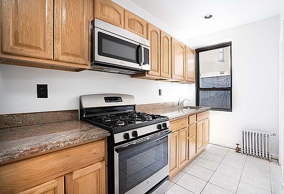 1st image of 2228 1st Ave APT 3A