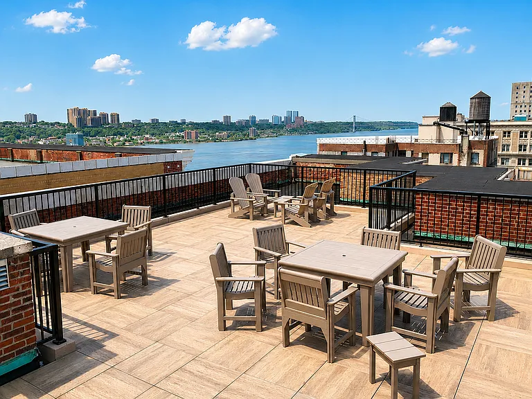 425 Riverside Dr #9B — Photo 14