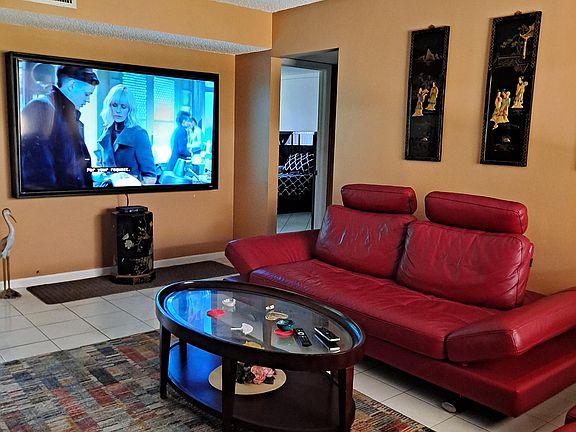 3rd image of 5250 Las Verdes Cir APT 114