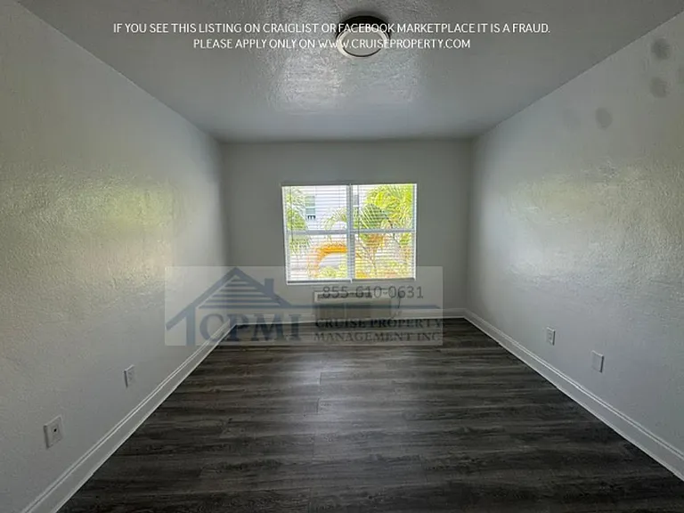7610 Byron Ave Miami Beach, FL 33141 — Photo 12