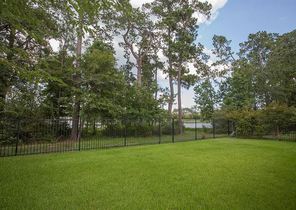 1st image of 82 E Heritage Mill Cir