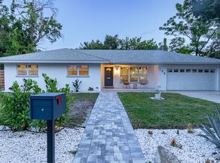 590 45th St, Sarasota, FL 34234