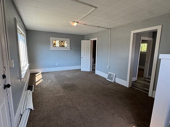 2nd image of 839 Silvercrest Ave