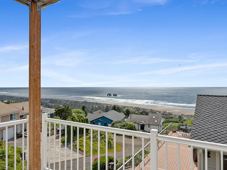 461 Terrace Dr — Photo 12