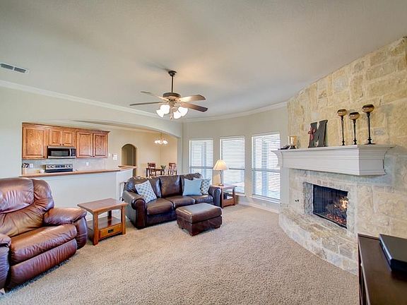 2nd image of 208 Regal Ct