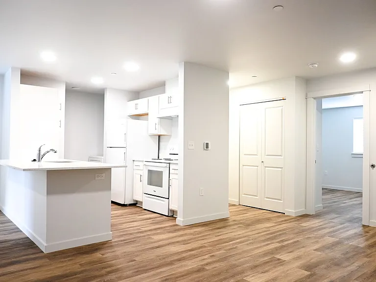 Harrison Village Apartments — Photo 18