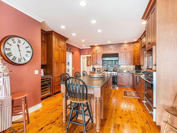 5th image of 7158 Weller Ct NE