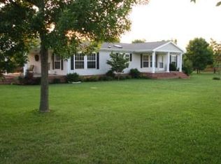 9609 Greenville Rd, Elkton, KY 42220
