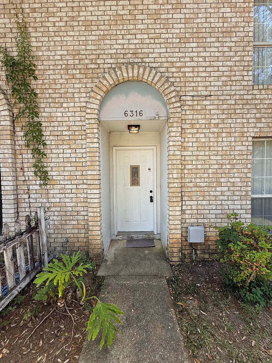 Building Photo - 6316 Harvard Ct