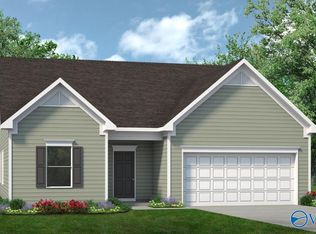 7217 Fox Glen Cir SE, Owens Cross Roads, AL 35763