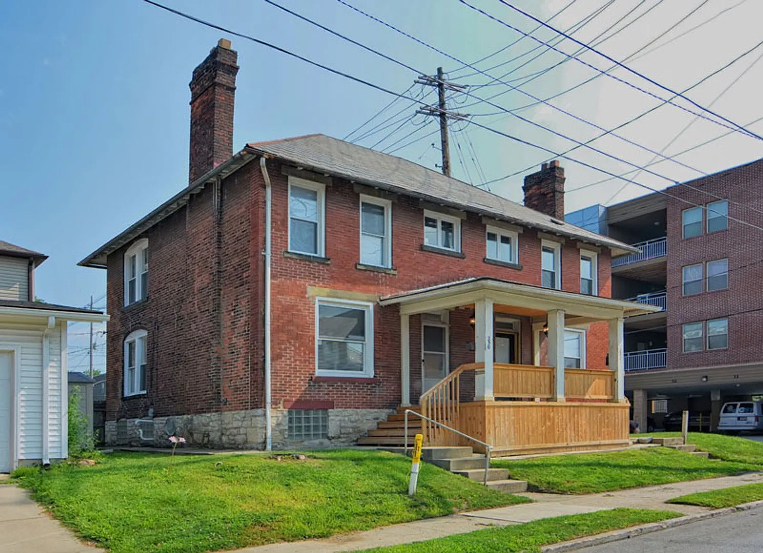 3 bed, 1.0 bath, $1,795 — Photo 1