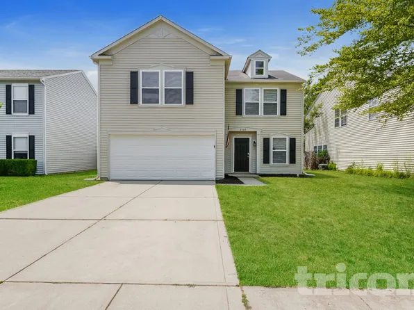 2168 Olympia Dr, Franklin, IN 46131