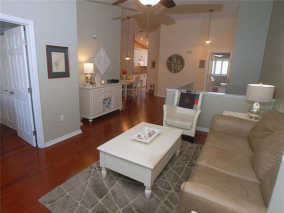 5th image of 594 Walden Ct