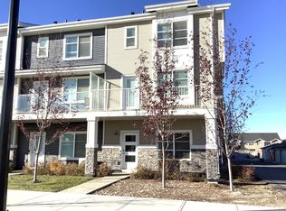 14241 1st St NW, Calgary, AB T3P 1Y4