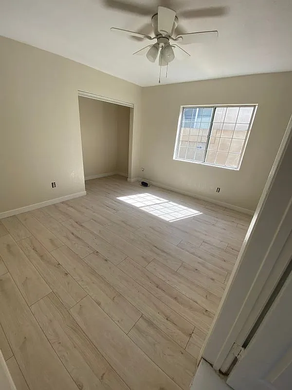 3 bed, 2.0 bath, 1200 sqft, $3,600 — Photo 2