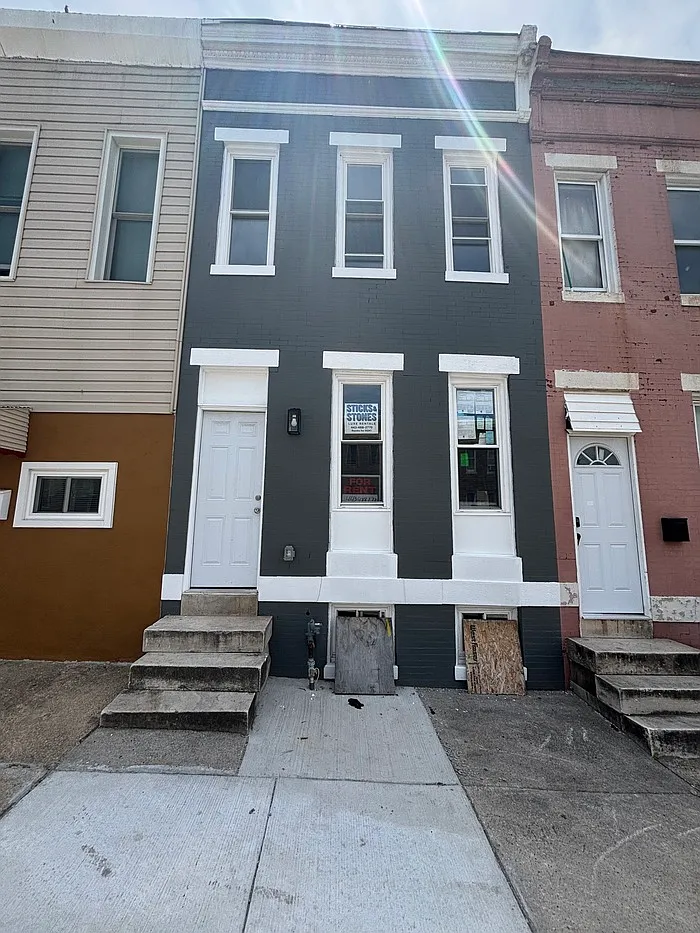 2 bed, 3.5 bath, $1,900 — Photo 2