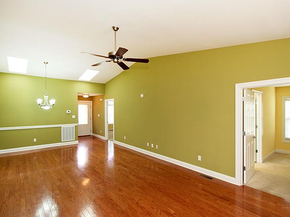 2nd image of 434 Willow Oak Cir