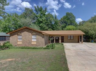 6148 Landover Cir, Morrow, GA 30260