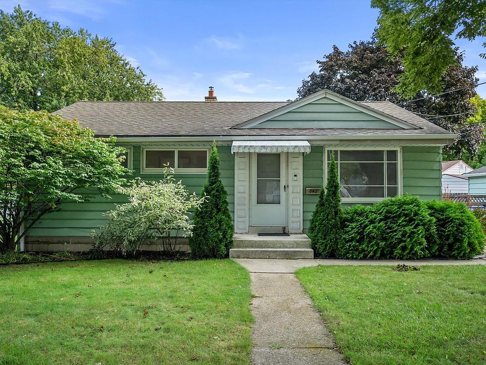 1st image of 842 E Doty PLACE