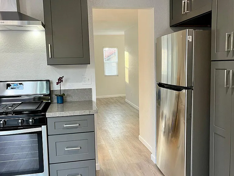 114 Avenida Las Brisas #D — Photo 4