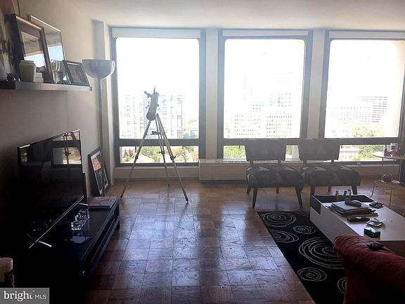 2nd image of 210 Locust St #26FW