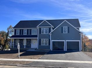 18 Damato Way, Agawam, MA 01001