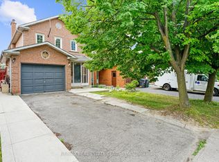 75 Michigan Ave, Brampton, ON L6Y 4P1