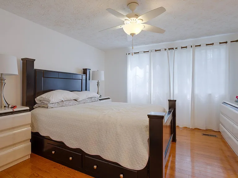 7955 Tyson Oaks Cir — Photo 8