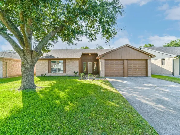 2406 Pilgrims Bend Dr, Friendswood, TX 77546