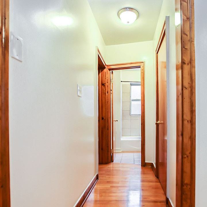 1st image of 6002 S Whipple St #1