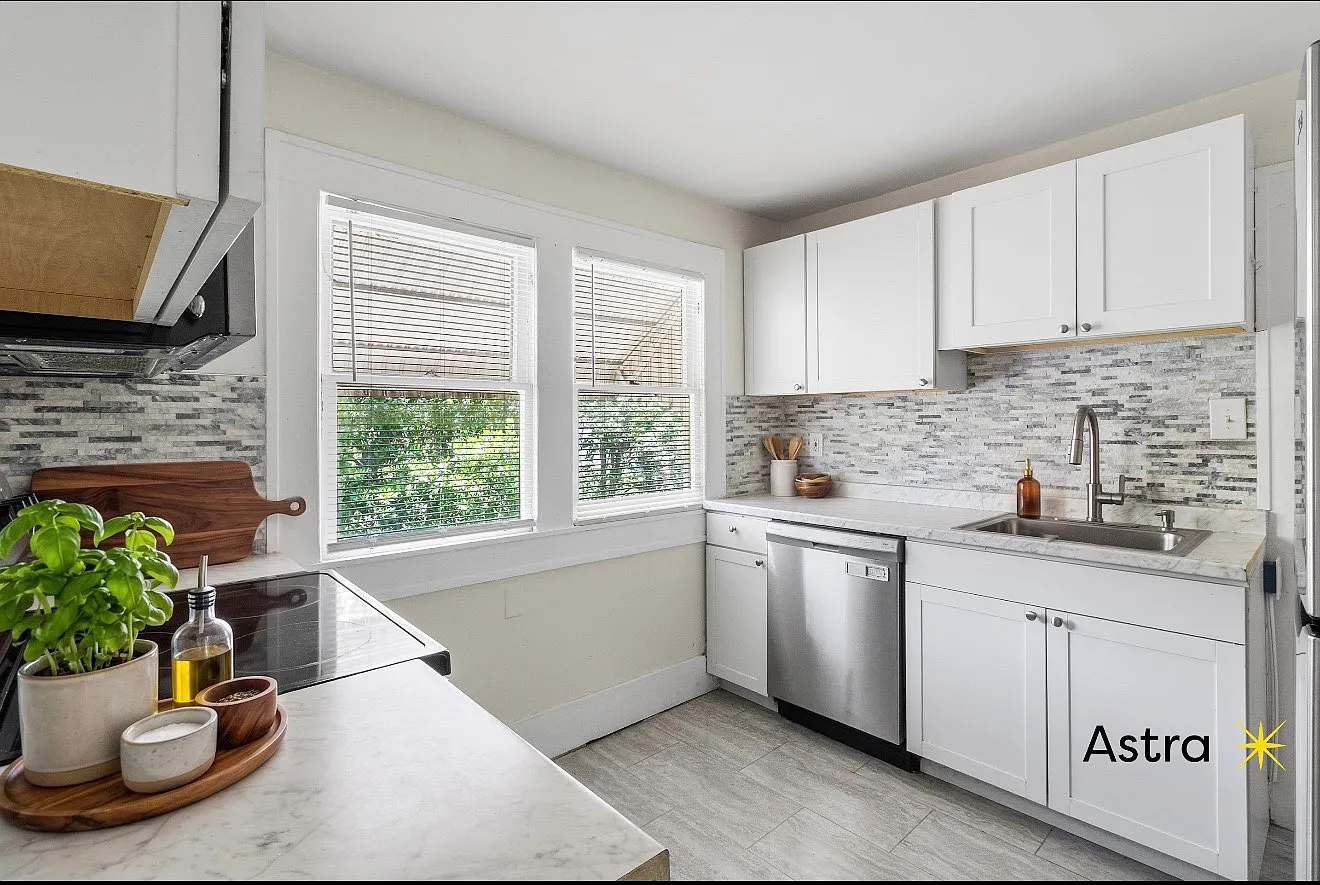 445 Delmar Ter S — Photo 3