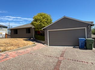 1320 El Curtola Blvd, Lafayette, CA 94549