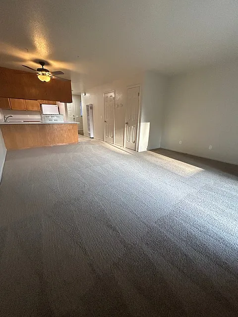 76 Arlen Dr