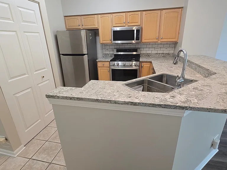 Stonewater Dr — Photo 3