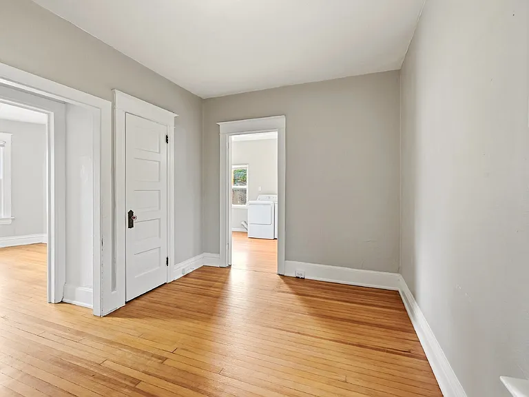 1525 Madison St — Photo 23