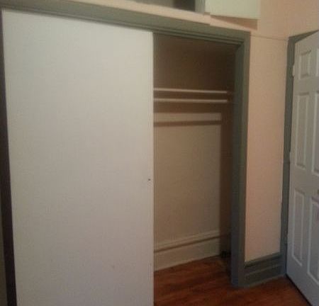 5th image of 507 Henry St APT 4R