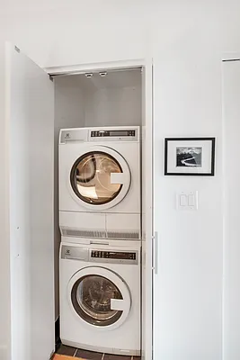 Sold by Compass | media 13