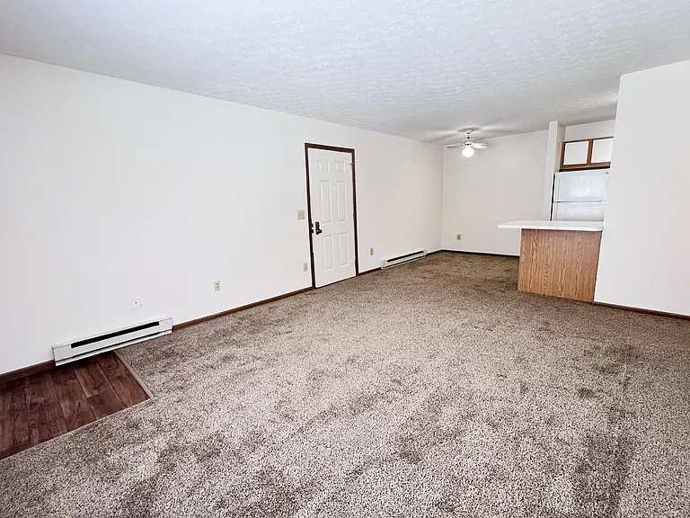 Wyndemere Apartments — Photo 60