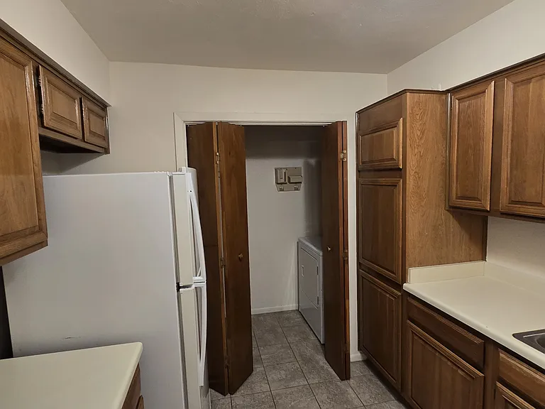 2904 Forest Bnd #1 — Photo 28