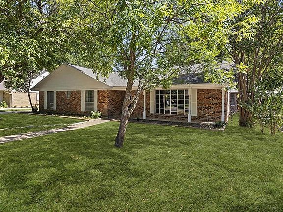2nd image of 2020 Juanita Dr