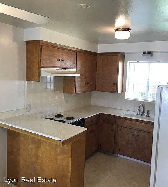 1st image of 5361 Carlson Dr