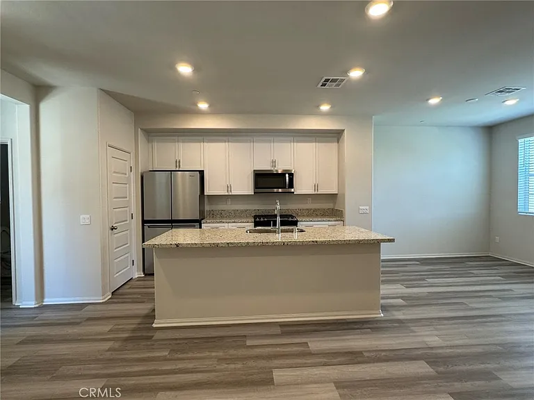 28094 Melrose Dr — Photo 5